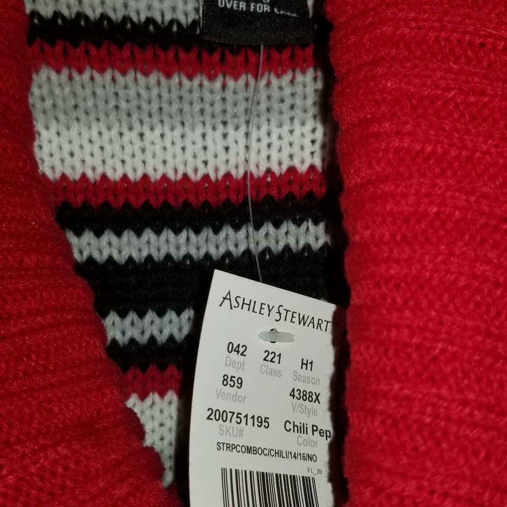 Sweater - Picture 3 of 4